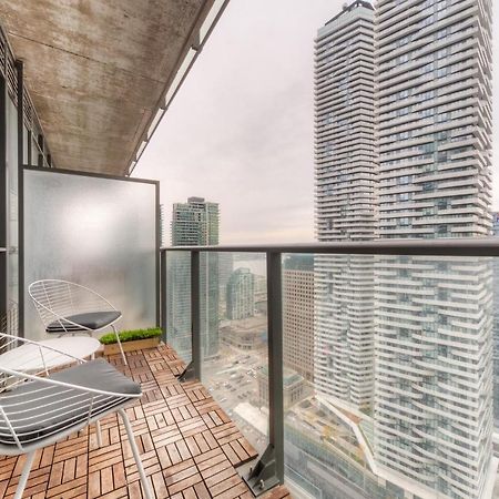 Stylish Newly Furnished Condo With Beautiful Lake View Toronto Exterior foto